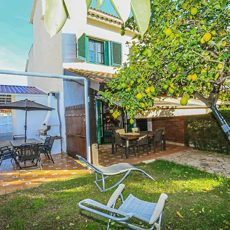 Calderon De La Barca - Only Families * Cambrils
